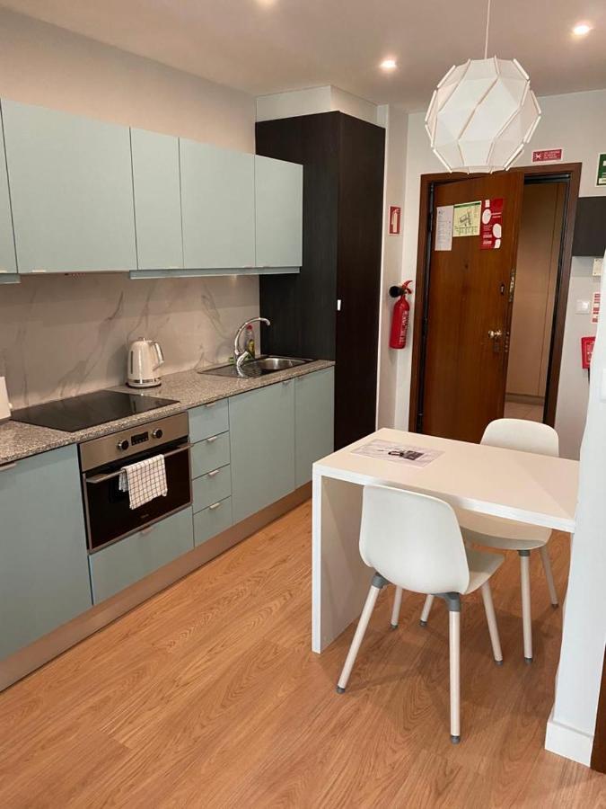411 Gale Center Apartamento Wi-Fi, Estacionamento Порту Екстер'єр фото